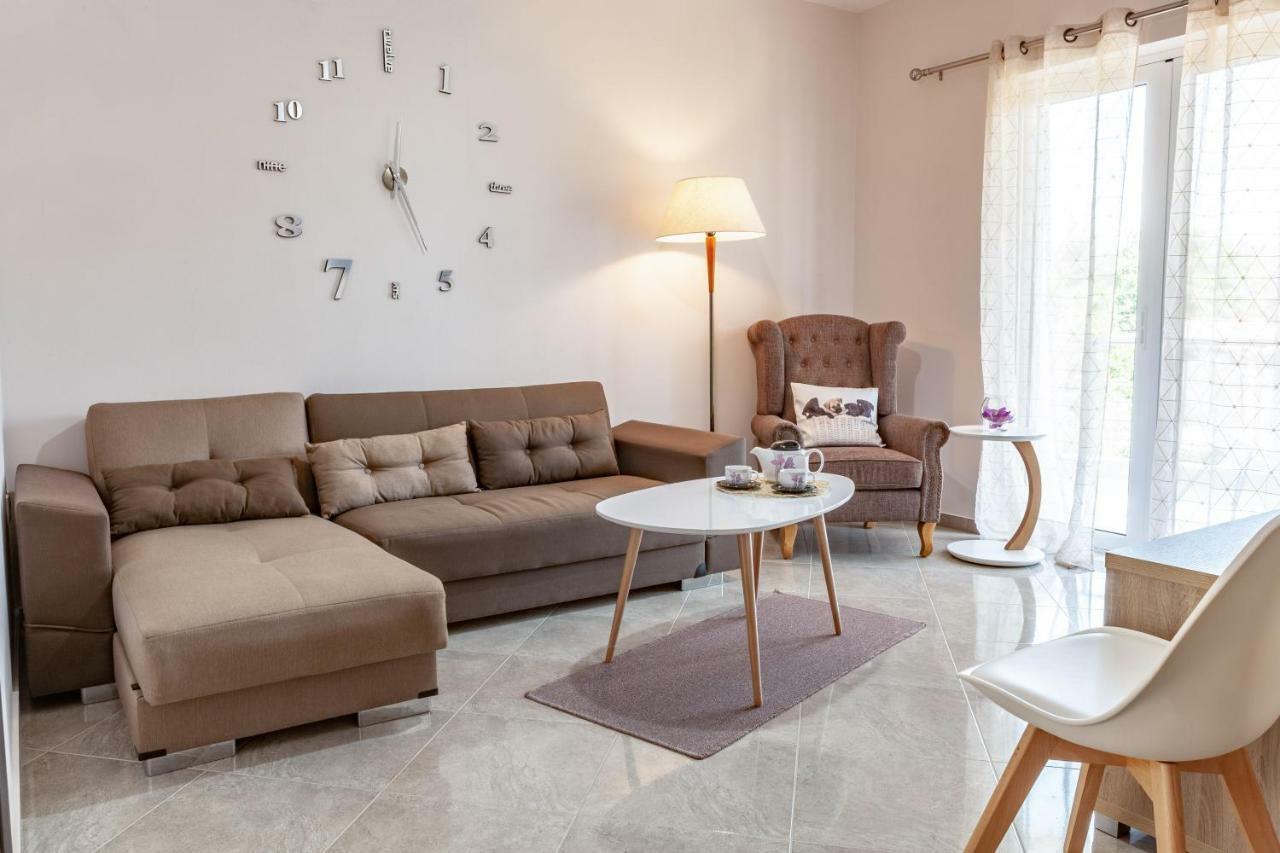 John Apartament Drepano (Argolis)
