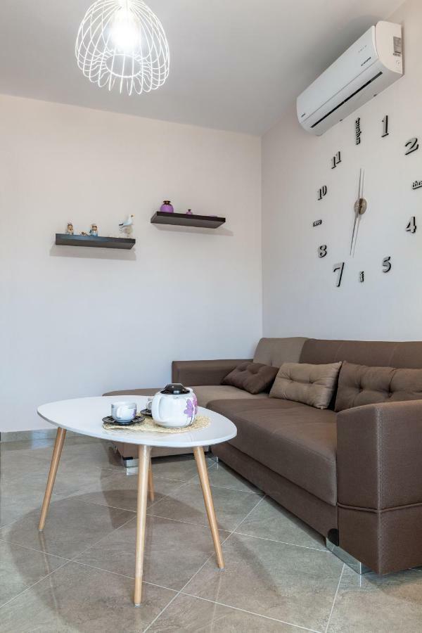 John Apartment *