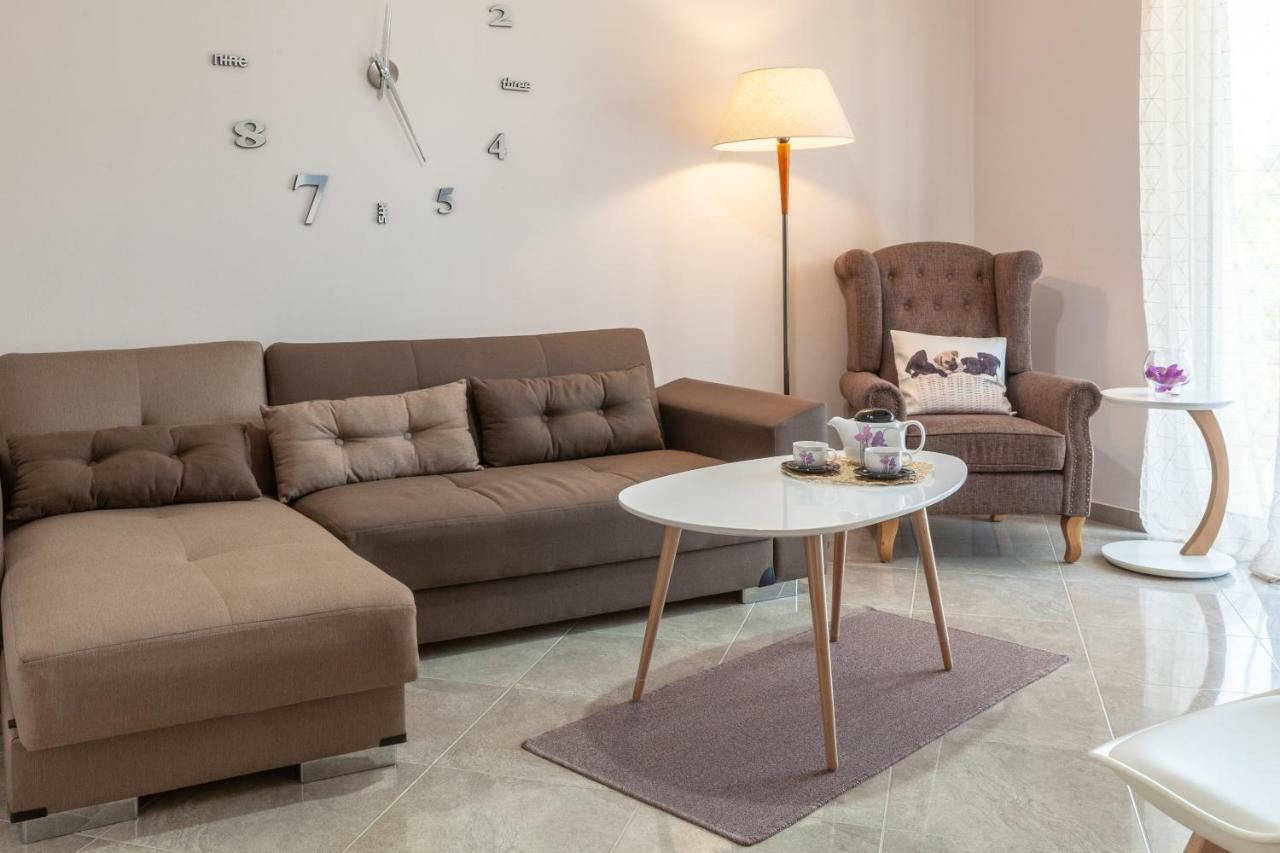 John Apartament Drepano (Argolis)
