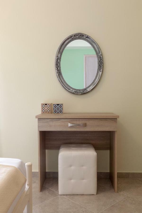 Apartament John